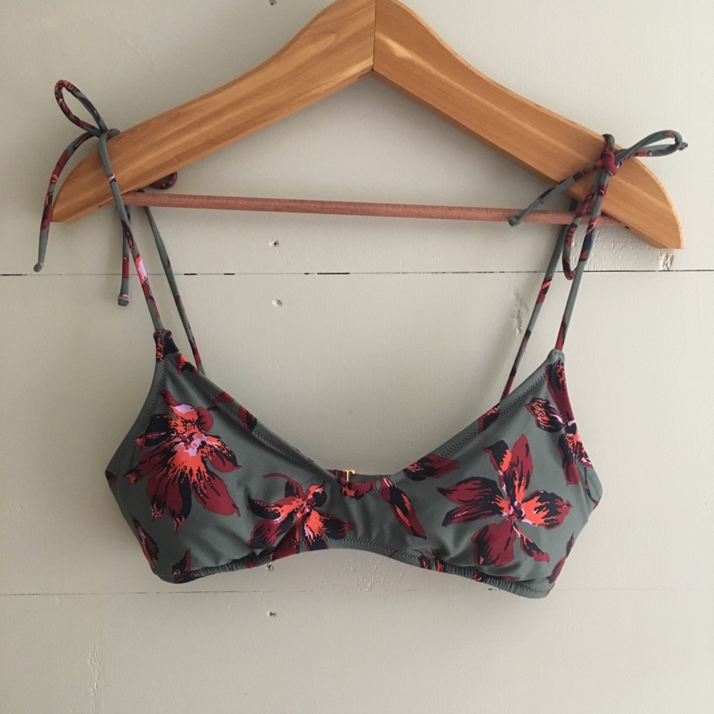 Madewell String Bikini Top in Winter Orchid
